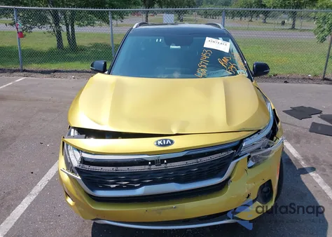 2021 Kia Seltos S from USA, damaged, VIN KNDEUCAA0M7113656